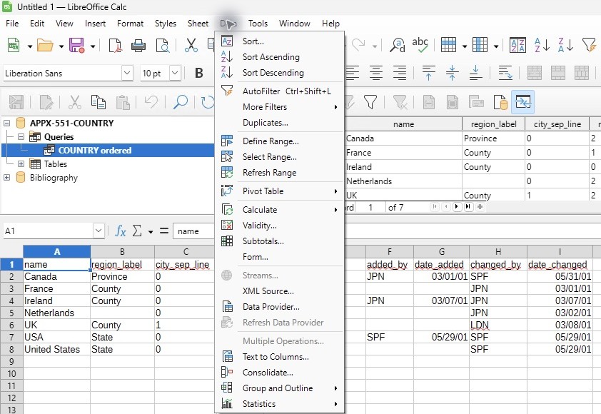 Refresh the imported database range from its saved query.